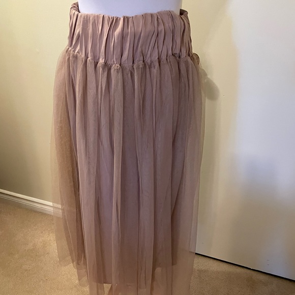 Very pretty and fancy tulle skirt - Picture 6 of 12